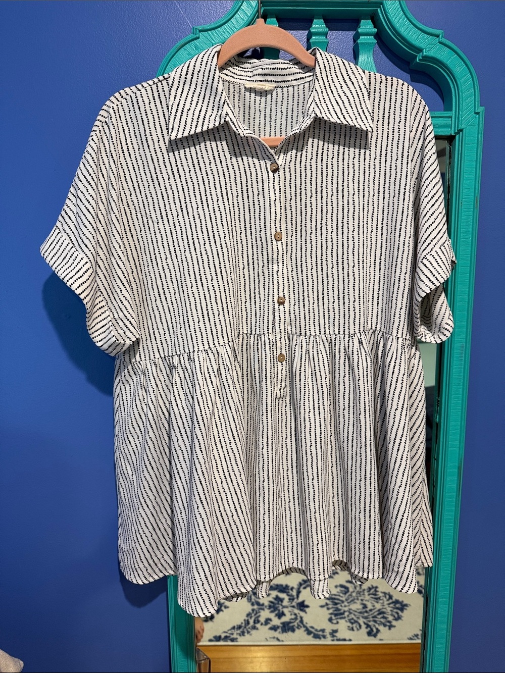 Boutique button down tunic blouse